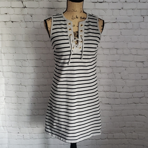 Chelsea & Theodore Dresses & Skirts - CHELSEA & THEODORE GREY STRIPED DRESS